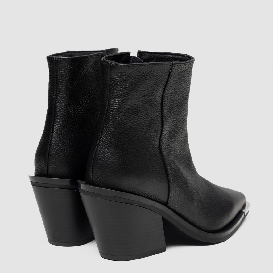       Ciocate - Essence - Premium